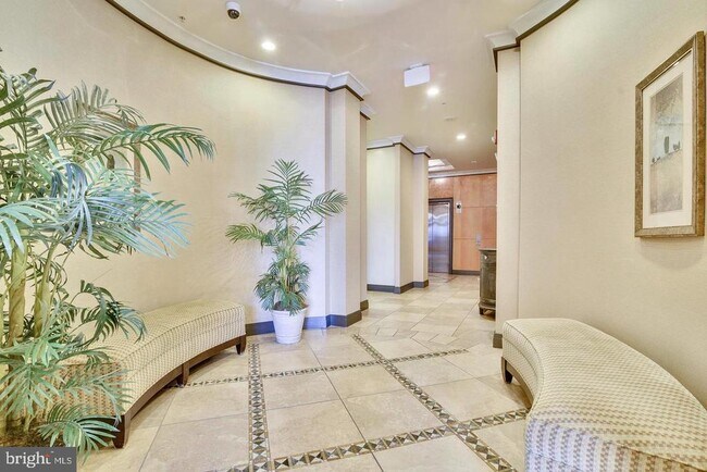 Photo - 1220 N Fillmore St Unidad 901