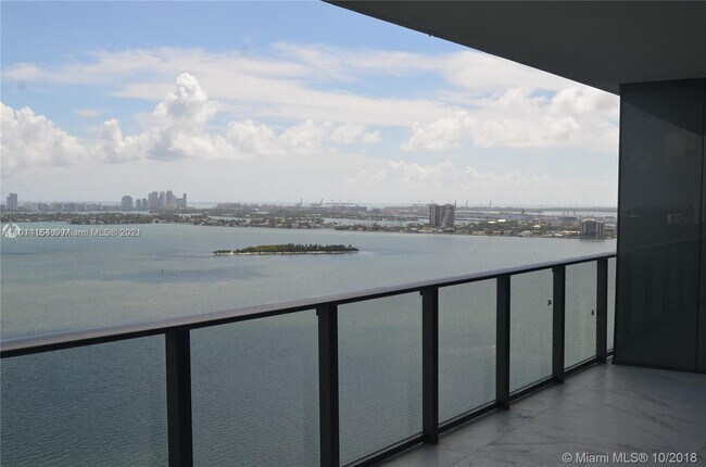 Photo - 3131 NE 7th Ave Unit 3403