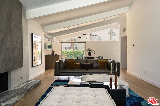 Photo - 922 E Anza Dr