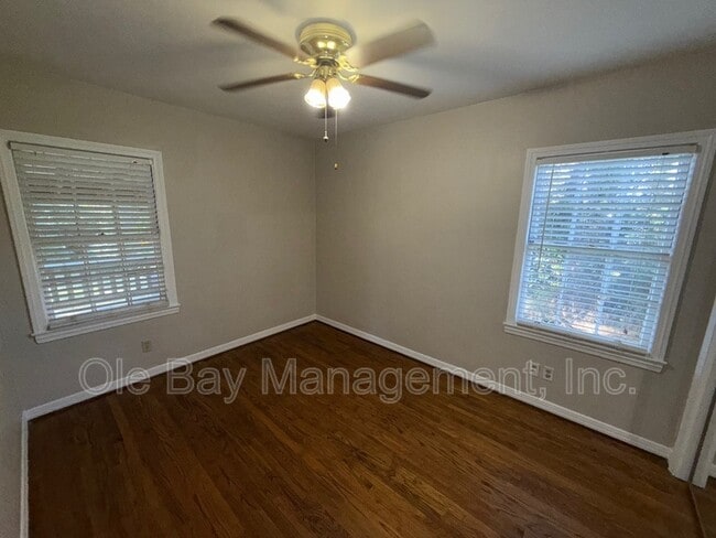 Photo - 427 Myrtlewood Ave