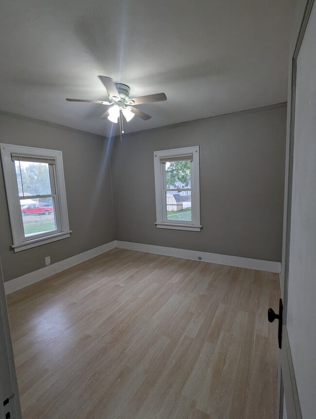 Bedroom #1 - 1226 S Cecelia St