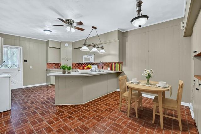 Photo - 116 N Willow St