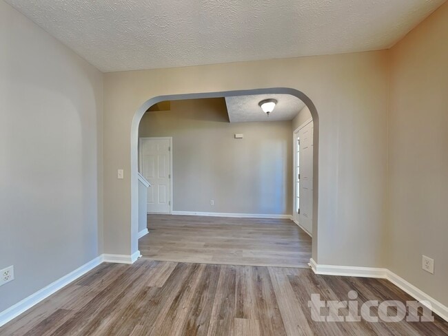 Photo - 75 Christopher Dr