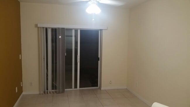 Photo - 1243 Charlesworth Dr