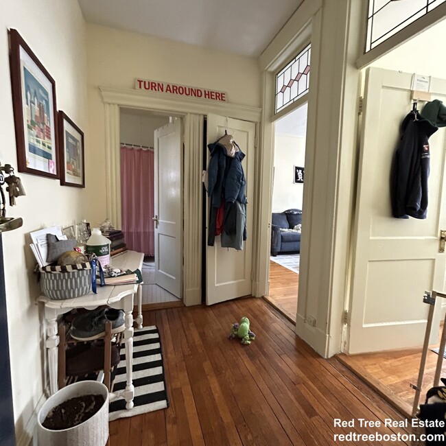 Building Photo - 110 Peterborough St Unit 124 #16 Rental