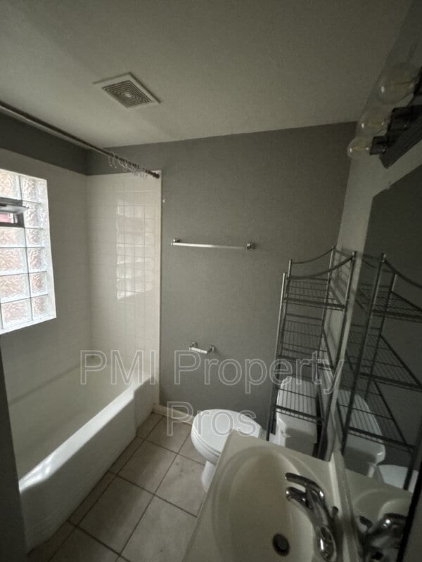 Photo - 6712 W Villard Ave