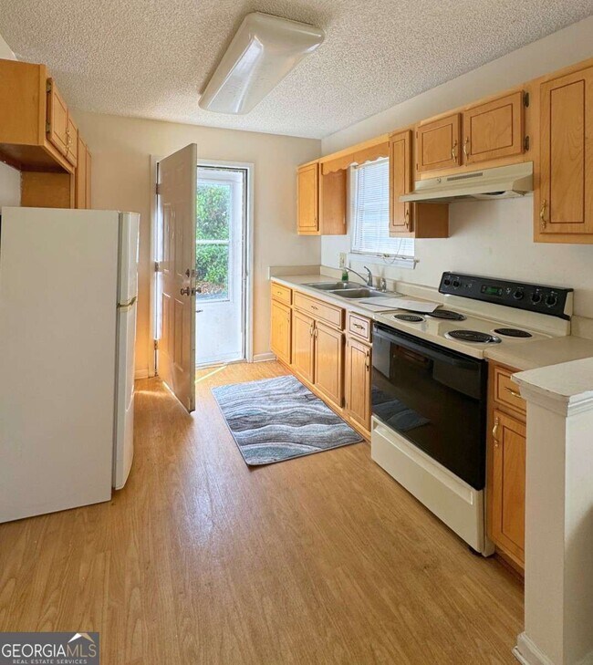 Photo - 110 Lake Crest Dr