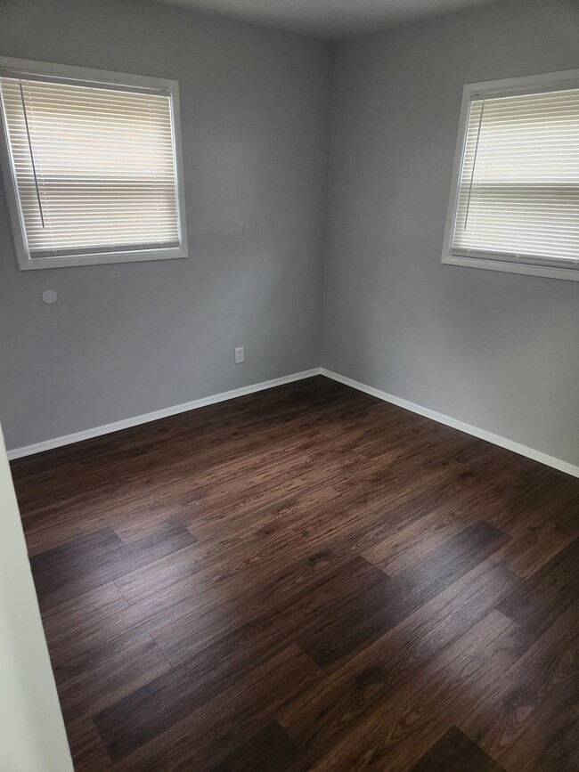 Photo - 4235 Wolf Rd