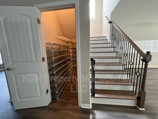 Photo - 148 Tahoe Dr