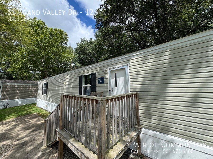 Photo - 61 Grand Valley Dr