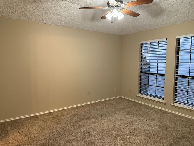 Photo - 565 Briarcliff Dr