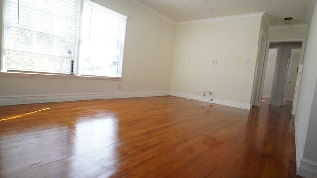 Photo - 5025 Cahuenga Blvd Unit 5025