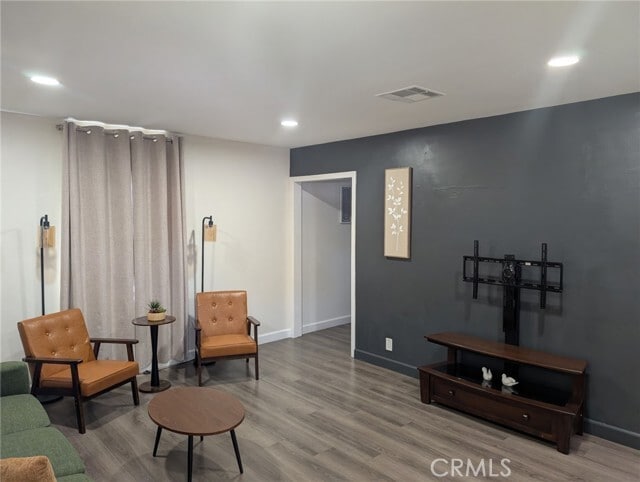 Photo - 311 W Green St