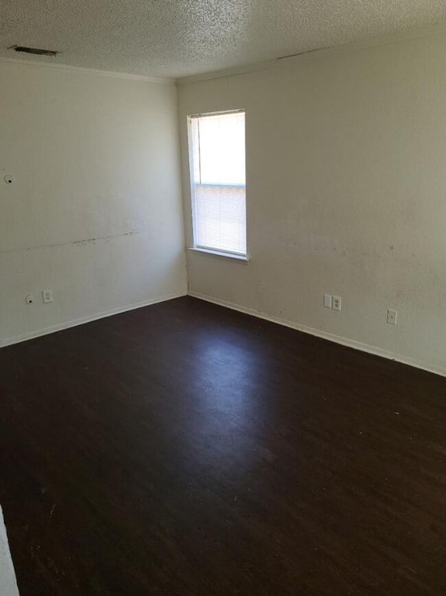 Photo - 5021-5023 Vinson St Unit 5023