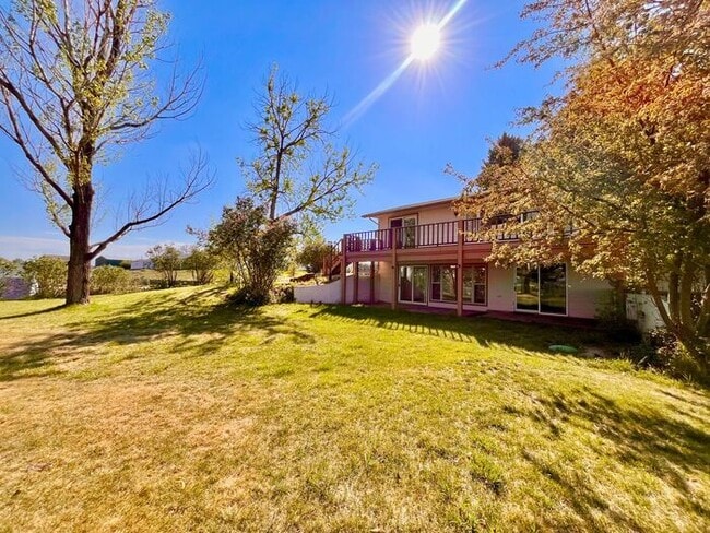 Gorgeous Private Home with Views! - Gorgeous Private Home with Views!