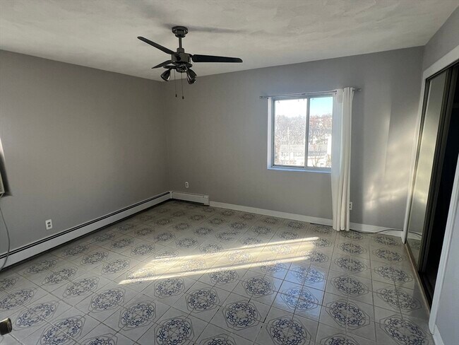 Photo - 236 Palfrey St