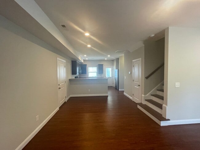 Photo - 3 bedroom 2.5 Bathroom House