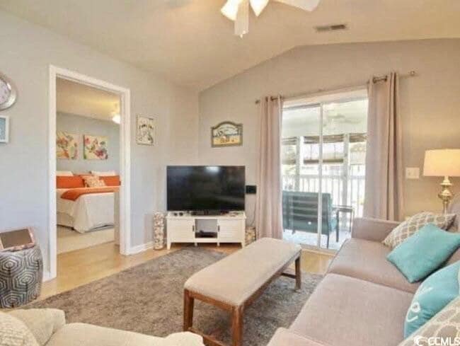 Photo - 208 Landing Rd