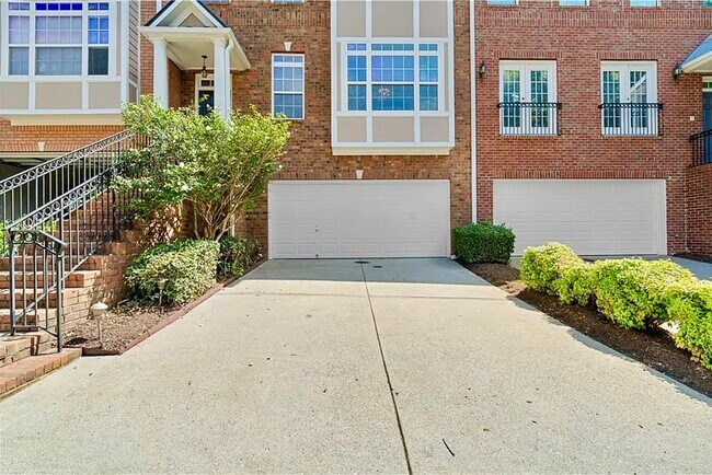 Photo - 6061 Farrell Way