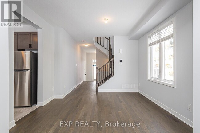 Photo - 218 Ormiston Cres