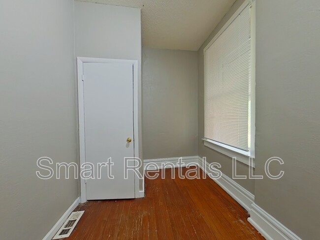 Photo - 2711 Keokuk St