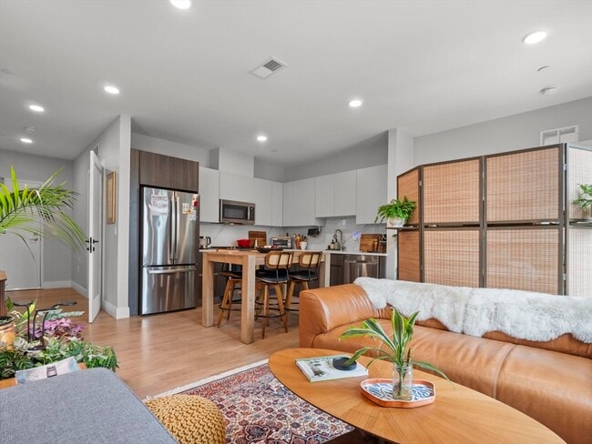 Photo - 9 Central St Unit 206