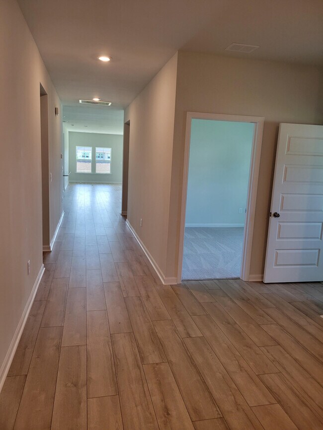 Photo - 3012 Sistine St