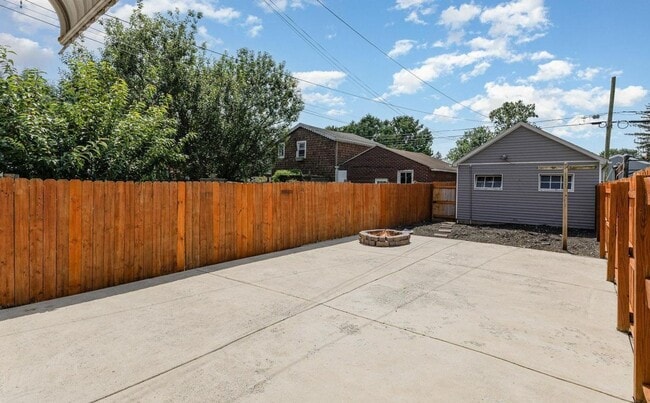 Photo - Coming Soon! Charming 5 Bedroom, 2 Bath ho...