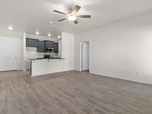 Photo - 12517 NE 36th St