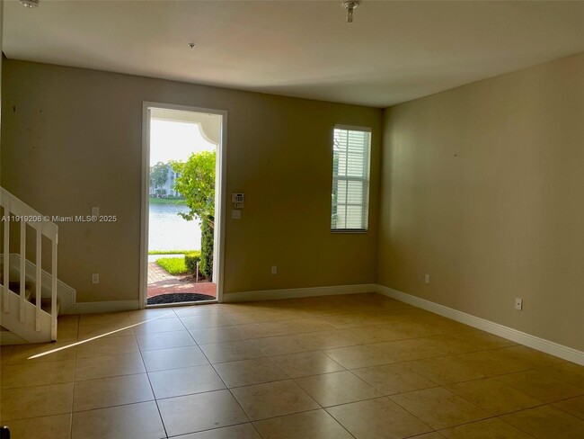 Photo - 2929 SW 119th Way