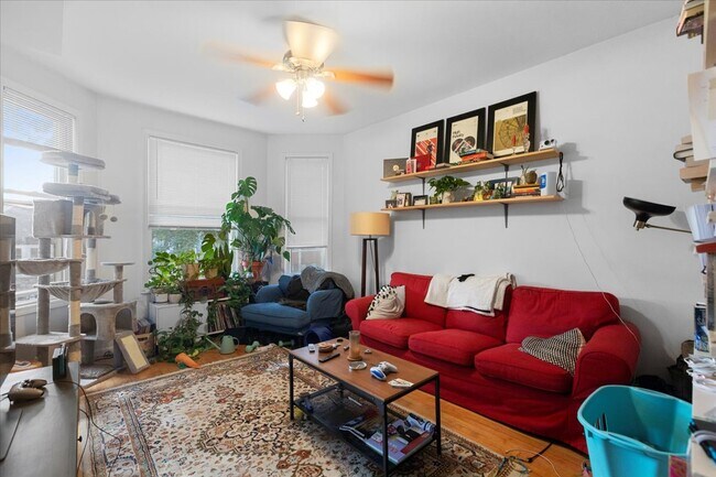 Photo - 3121 N Kimball Ave Unidad 2