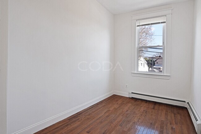 Photo - 5947 58th Ave Unidad 2nd Fl