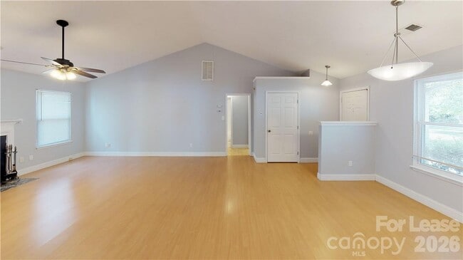 Photo - 13906 Glendevon Ct