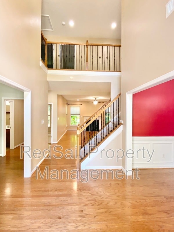 Photo - 121 Seasons Walk Ct