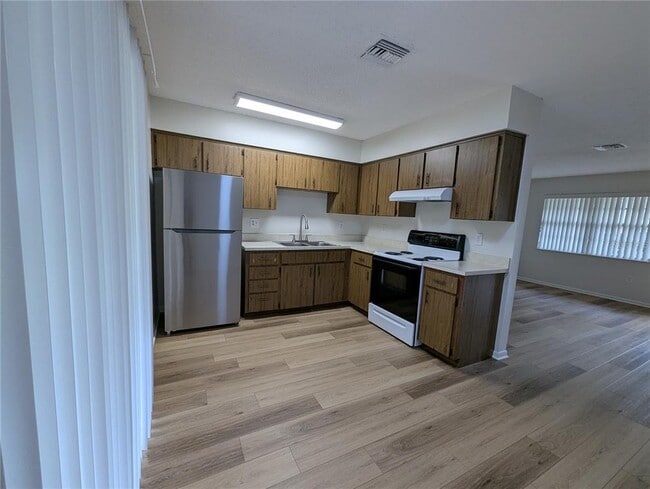 Photo - 20032 Suncrest Dr