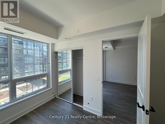 Photo - 2333 Khalsa Gate