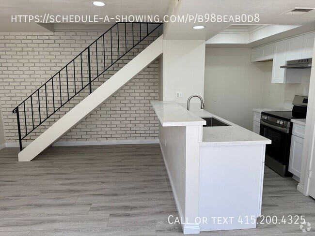 Building Photo - Charming 2-Bedroom Condo with Endless Pote...