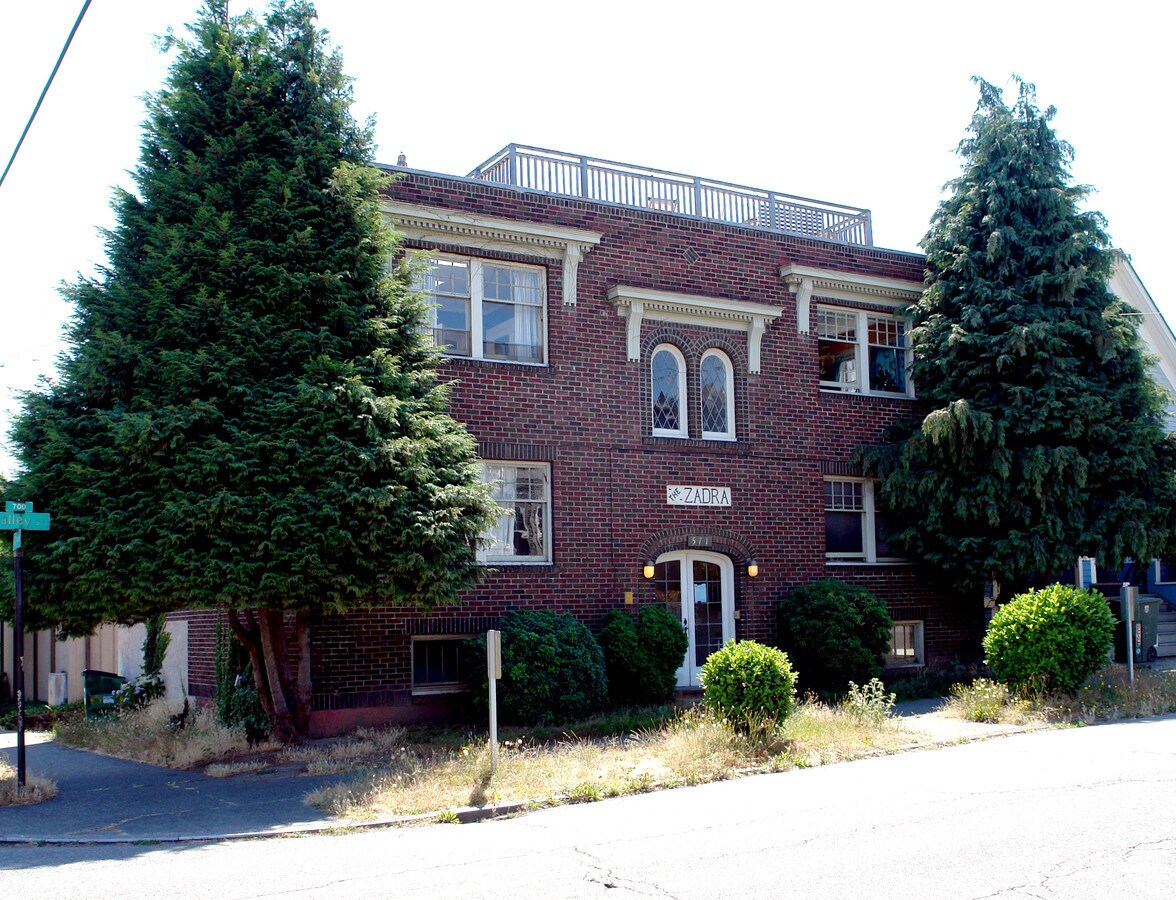 Parker Place Apartments - Parker Place Apartments