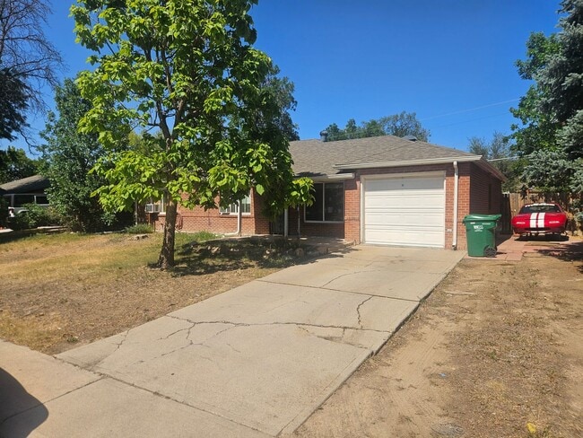 Building Photo - Nice 3 bed 2 bath 1 car garage home for rent $2400