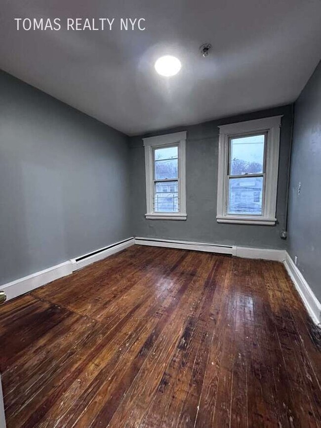 Photo - 37 Altonwood Pl