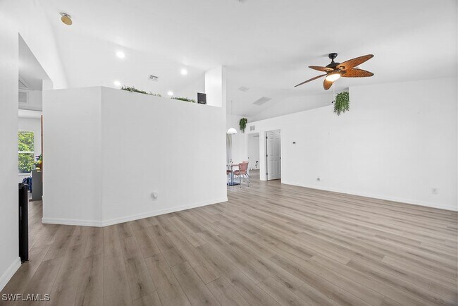 Photo - 4013 NE 10th Pl