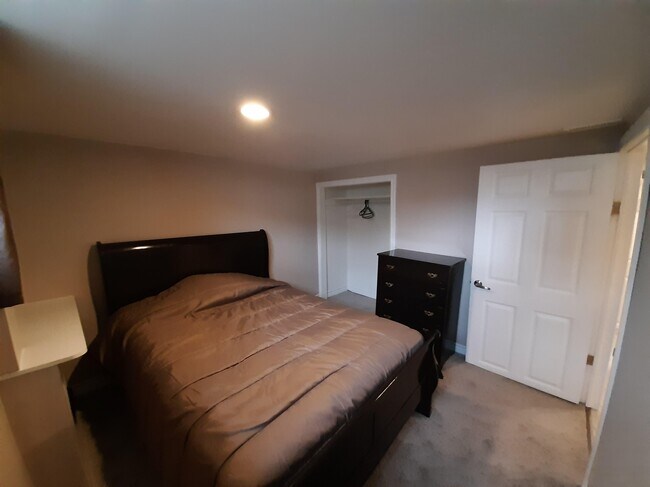 Chambre 2 - 224 Hagar St Unité #3