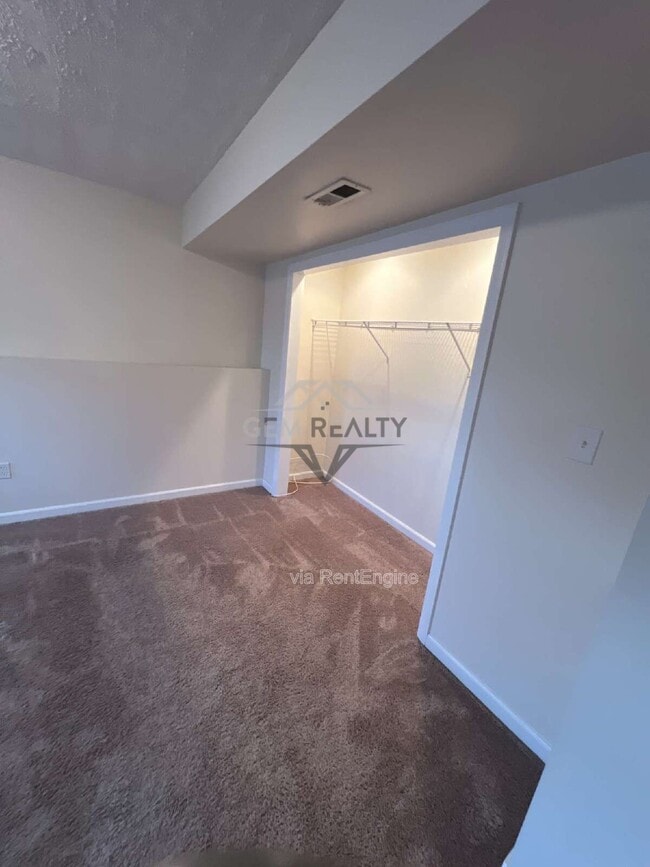 Photo - 8911 Leeds Ct