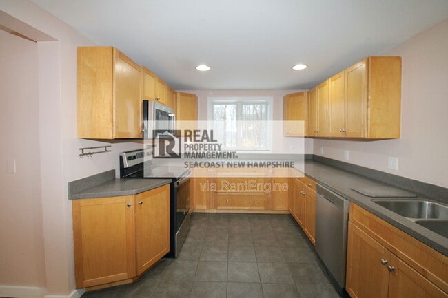 Photo - 182 Madbury Rd