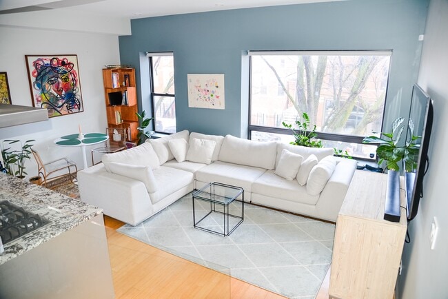 Photo - 1811 W 17th St Unit 301