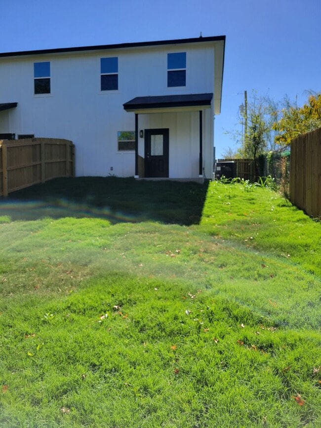 Photo - 3909 Turner Ave Unidad A