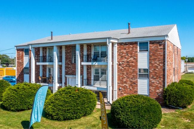 Photo - Avenues at East Moline