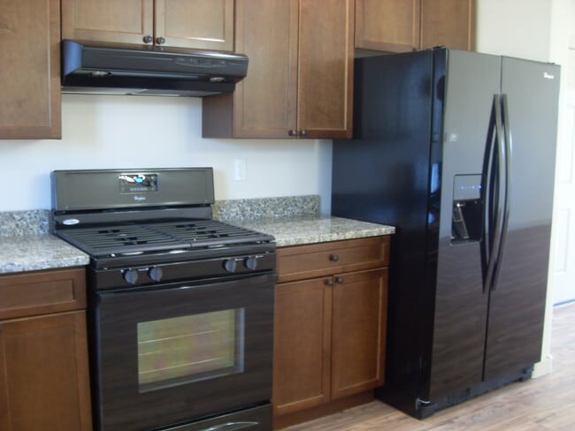 Photo - Unfurnished 3 Bedroom Home in Lake Hatcher