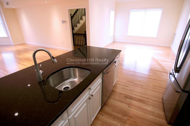 Photo - 15 Langdon St Unit #2