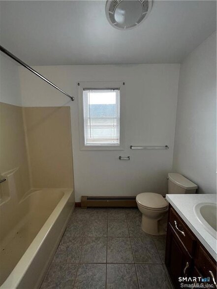 Photo - 58 Charles St Unit 2